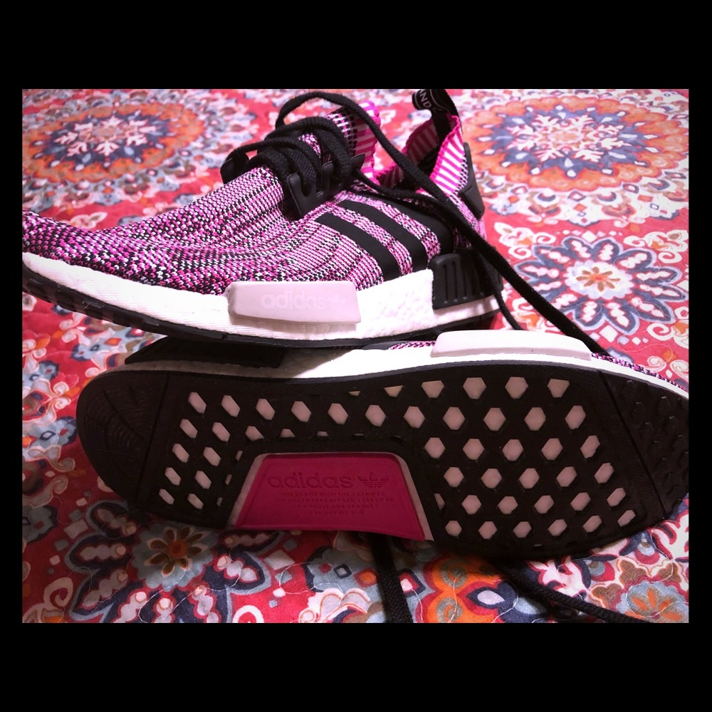 Adidas NMD size 9 black/pink